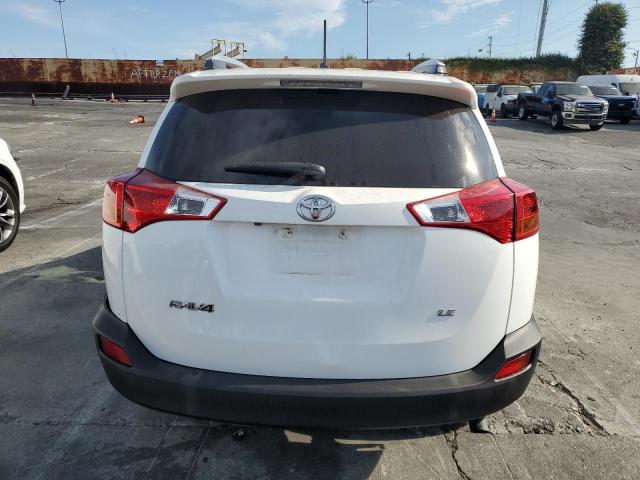 Photo 6 from auction – 2015 TOYOTA RAV4 LE with VIN JTMZFREV7FD068375