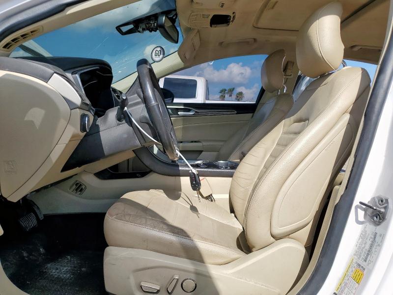 Photo 7 from auction – 2014 FORD FUSION SE PHEV with VIN 3FA6P0PU1ER226589