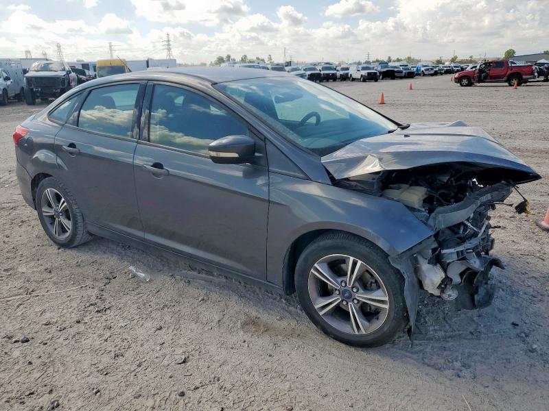 Photo 4 from auction – 2017 FORD FOCUS SE with VIN 1FADP3FE3HL303341