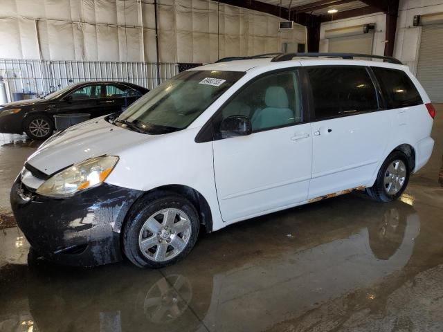 Photo 1 from auction – 2010 TOYOTA SIENNA CE with VIN 5TDKK4CC0AS335743