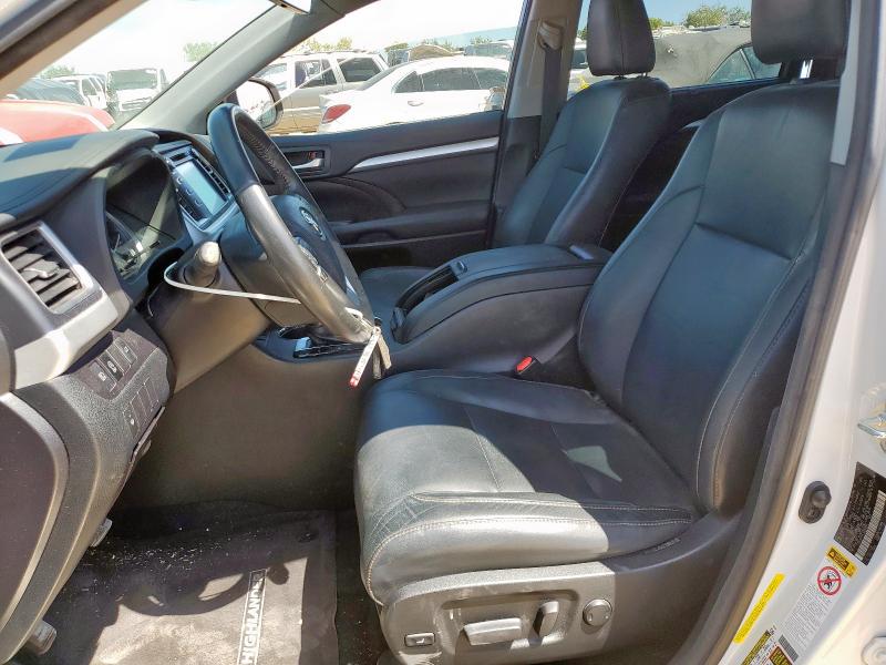 Photo 7 from auction – 2018 TOYOTA HIGHLANDER with VIN 5TDKZRFH4JS540983