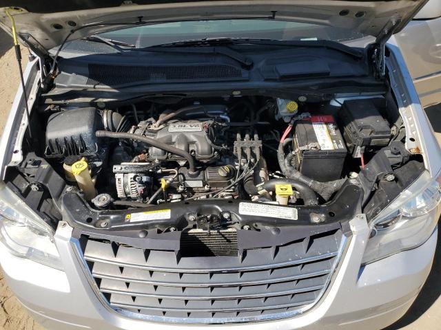 Photo 12 from auction – 2010 CHRYSLER TOWN & COU with VIN 2A4RR5D18AR359417