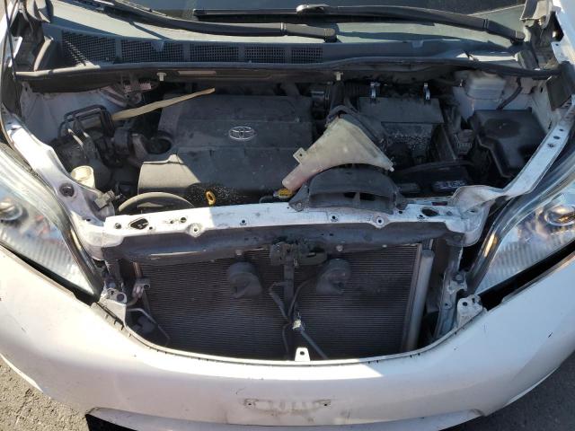 Photo 12 from auction – 2011 TOYOTA SIENNA with VIN 5TDZK3DC4BS041240