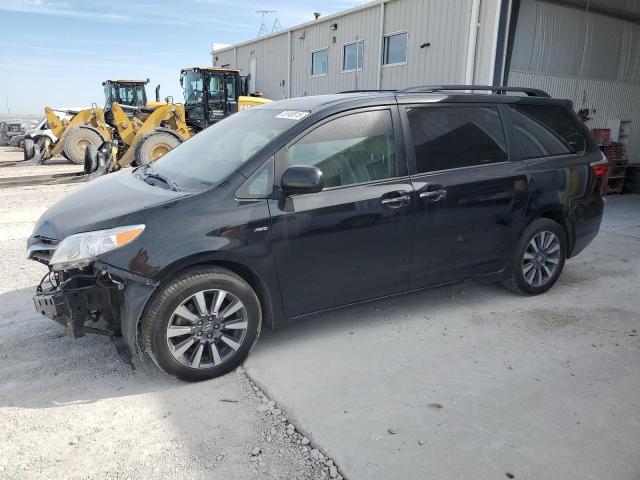 TOYOTA SIENNA XLE 2018 with VIN 5TDDZ3DC9JS206770 - Photo from auction