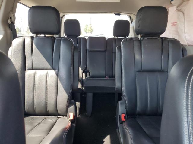 Photo 10 from auction – 2016 CHRYSLER TOWN & COU with VIN 2C4RC1BG5GR299273
