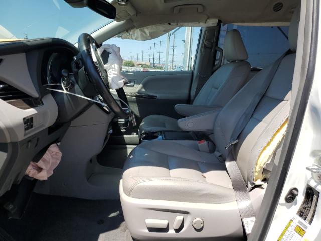Photo 7 from auction – 2018 TOYOTA SIENNA XLE with VIN 5TDYZ3DC5JS941294