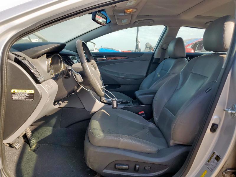 Photo 7 from auction – 2013 HYUNDAI SONATA SE with VIN 5NPEC4AB7DH716410