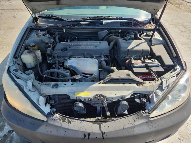 Photo 11 from auction – 2002 TOYOTA CAMRY LE with VIN 4T1BE32K42U579768