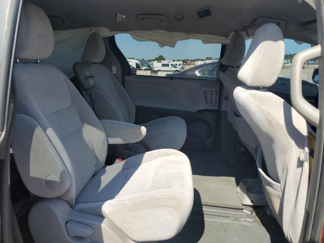 Photo 11 from auction – 2016 TOYOTA SIENNA LE with VIN 5TDKK3DC4GS706050