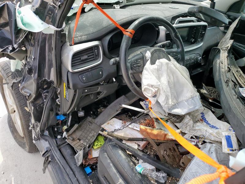 Photo 8 from auction – 2017 KIA SORENTO with VIN 5XYPG4A38HG286793