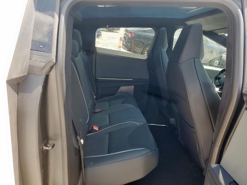 Photo 10 from auction – 2025 TESLA CYBERTRUCK with VIN 7G2CEHEDXSA060939