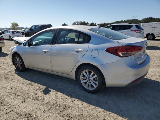Photo 2 from auction – 2017 KIA FORTE LX with VIN 3KPFL4A70HE018411