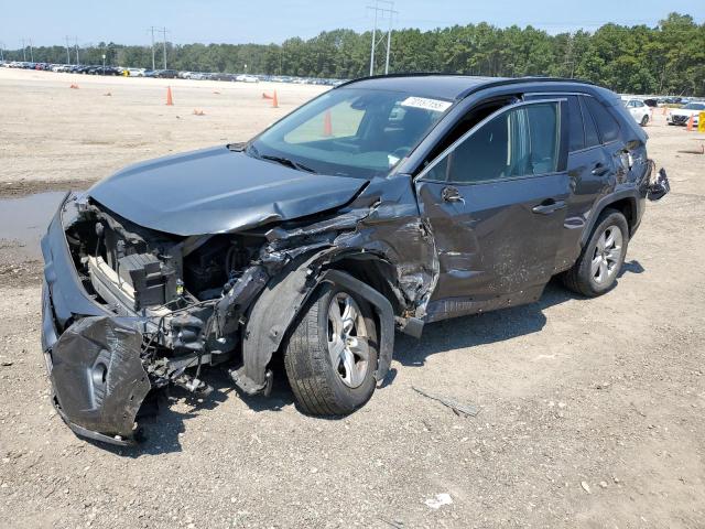 TOYOTA RAV4 XLE 2019 with VIN JTMW1RFV8KD033645 - Photo from auction
