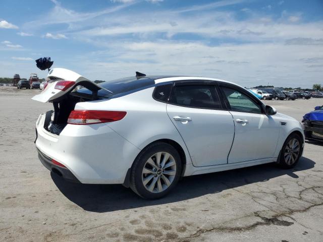 Photo 3 from auction – 2016 KIA OPTIMA EX with VIN 5XXGU4L31GG074536