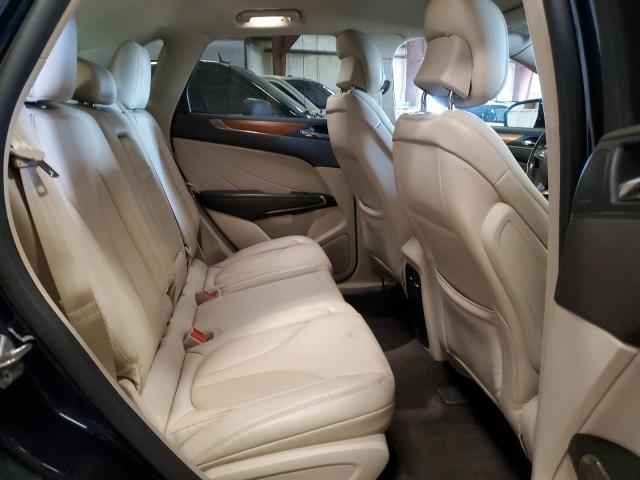 Photo 11 from auction – 2017 LINCOLN MKC SELECT with VIN 5LMCJ2D96HUL22203
