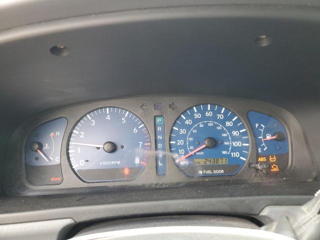Photo 9 from auction – 2002 TOYOTA SIENNA LE with VIN 4T3ZF13C32U480860