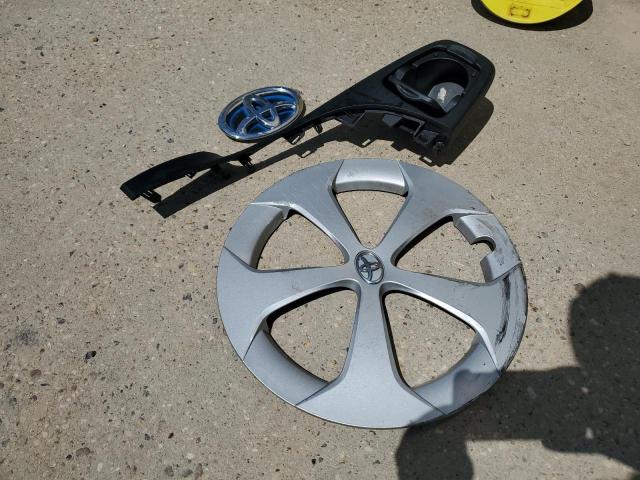 Photo 12 from auction – 2014 TOYOTA PRIUS with VIN JTDKN3DU5E0365399