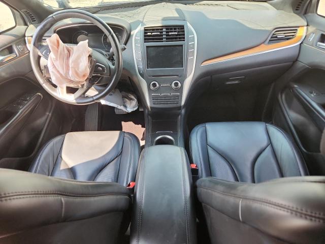 Photo 8 from auction – 2017 LINCOLN MKC SELECT with VIN 5LMCJ2C96HUL00557
