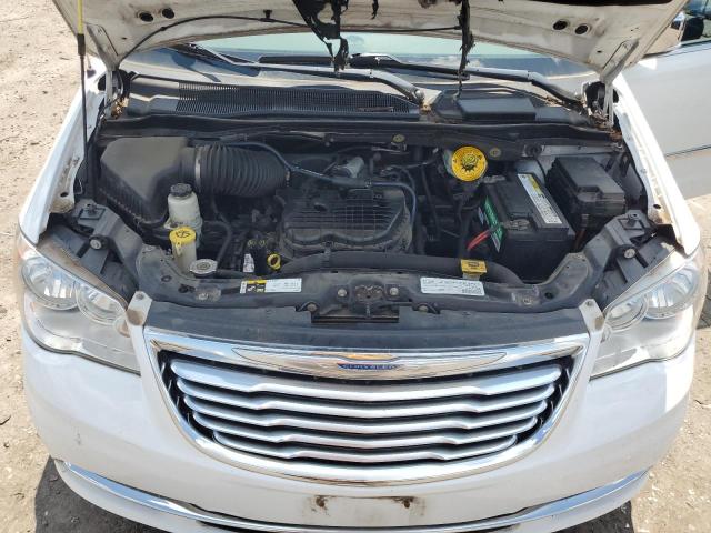 Photo 12 from auction – 2015 CHRYSLER TOWN & COU with VIN 2C4RC1CG9FR727651