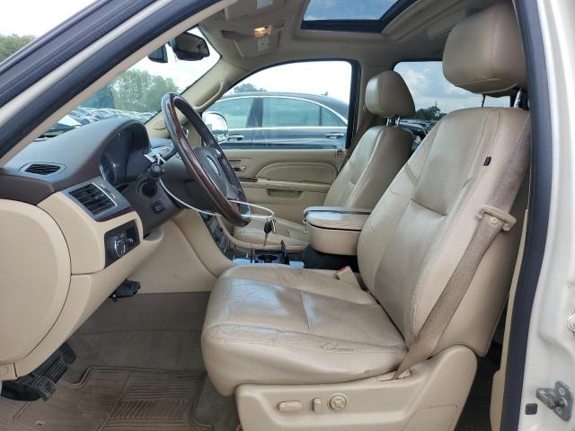 Photo 7 from auction – 2010 CADILLAC ESCALADE L with VIN 1GYUKBEF4AR121691