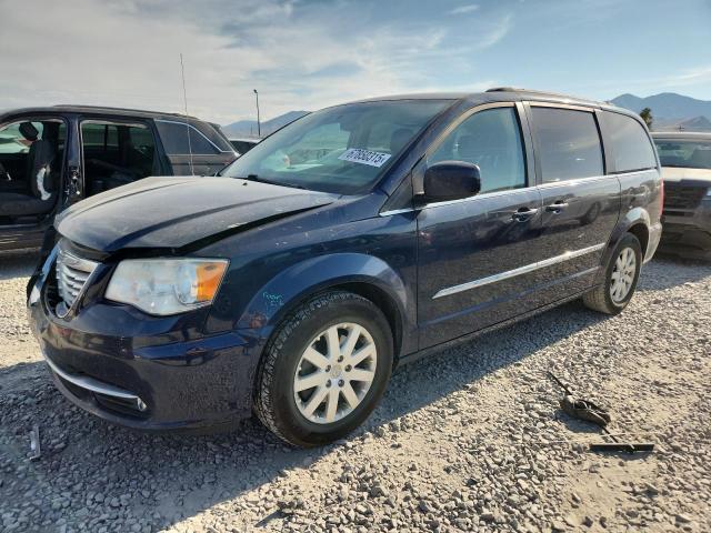 CHRYSLER TOWN & COU 2015 with VIN 2C4RC1BG3FR589252 - Photo from auction
