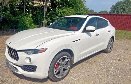 Photo 2 from auction – 2017 MASERATI LEVANTE SP with VIN ZN661XUS8HX234254