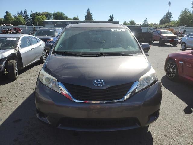 Photo 5 from auction – 2012 TOYOTA SIENNA BAS with VIN 5TDKA3DC3CS013919