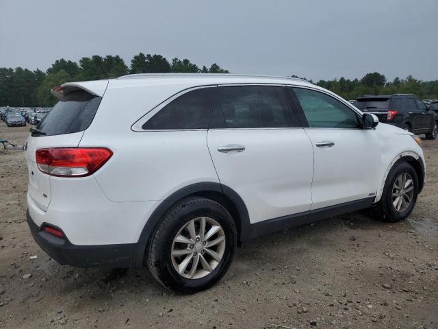 Photo 3 from auction – 2017 KIA SORENTO LX with VIN 5XYPGDA37HG265188