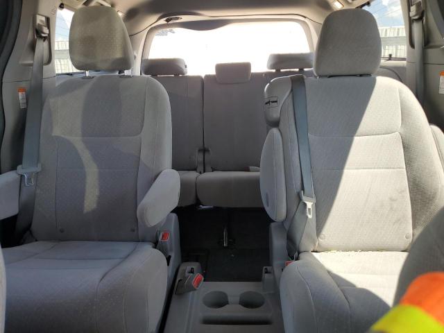 Photo 10 from auction – 2017 TOYOTA SIENNA LE with VIN 5TDKZ3DC6HS811217