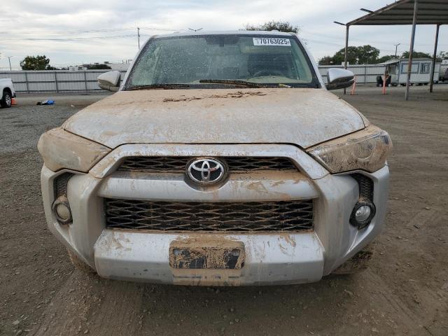 Photo 5 from auction – 2016 TOYOTA 4RUNNER SR5 with VIN JTEZU5JRXG5130155