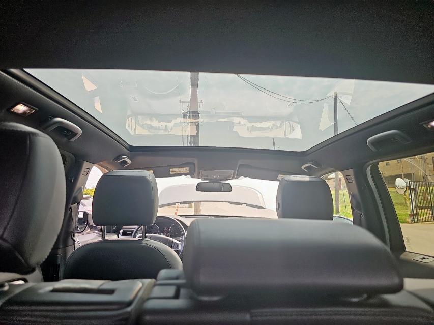Photo 12 from auction – 2016 LAND ROVER DISCOVERY with VIN SALCR2BG6GH569416