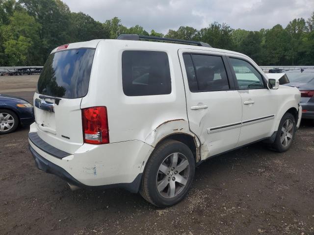 Photo 3 from auction – 2012 HONDA PILOT TOURING with VIN 5FNYF3H95CB008218