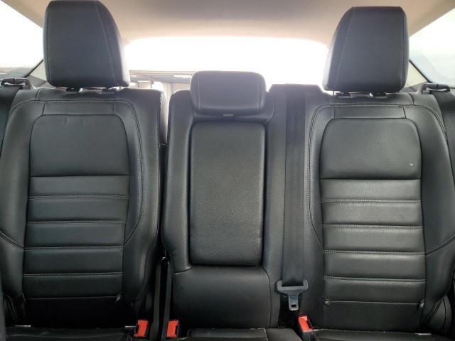 Photo 10 from auction – 2017 FORD ESCAPE TITANIUM with VIN 1FMCU9J9XHUD76546