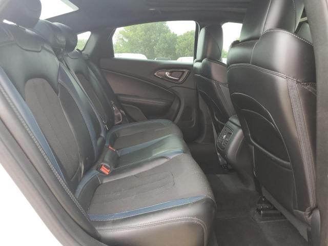 Photo 10 from auction – 2015 CHRYSLER 200 S with VIN 1C3CCCDG4FN636496