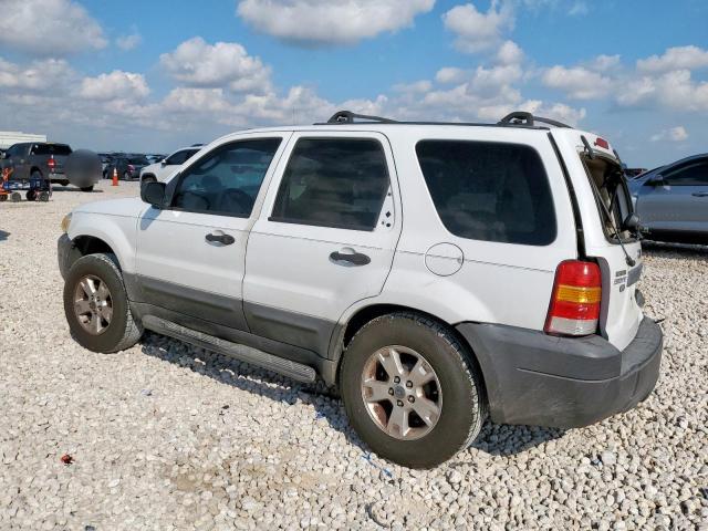 Photo 2 from auction – 2005 FORD ESCAPE XLT with VIN 1FMCU03145KD40992