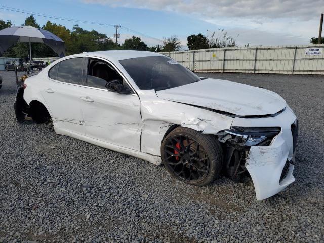 Photo 4 from auction – 2018 ALFA ROMEO GIULIA with VIN ZARFAEDN7J7589055