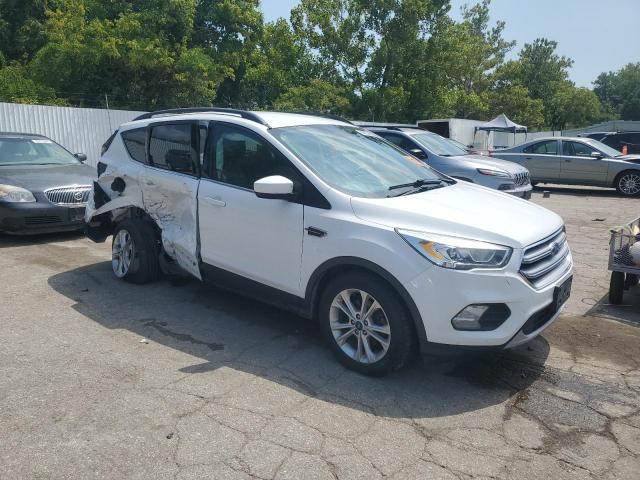 Photo 4 from auction – 2017 FORD ESCAPE SE with VIN 1FMCU0GD4HUE06051