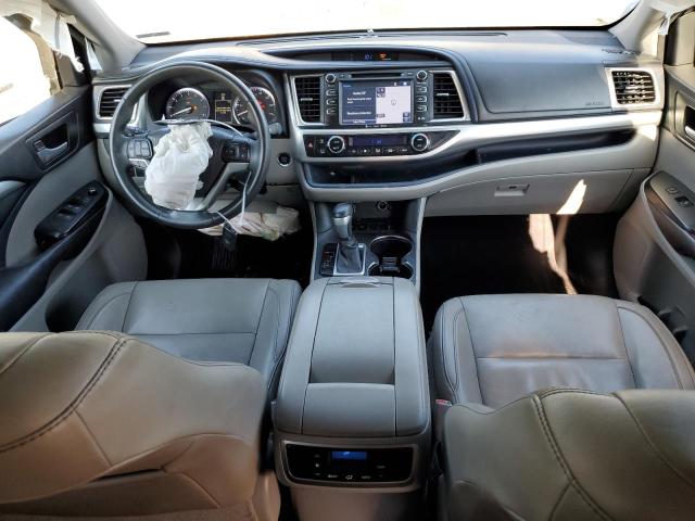 Photo 8 from auction – 2016 TOYOTA HIGHLANDER with VIN 5TDKKRFHXGS160074