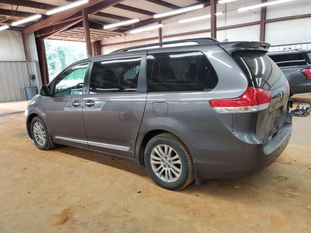 Photo 2 from auction – 2012 TOYOTA SIENNA XLE with VIN 5TDYK3DC6CS194635