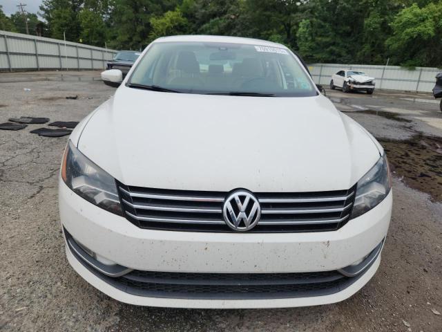 Photo 5 from auction – 2015 VOLKSWAGEN PASSAT S with VIN 1VWAS7A33FC079541
