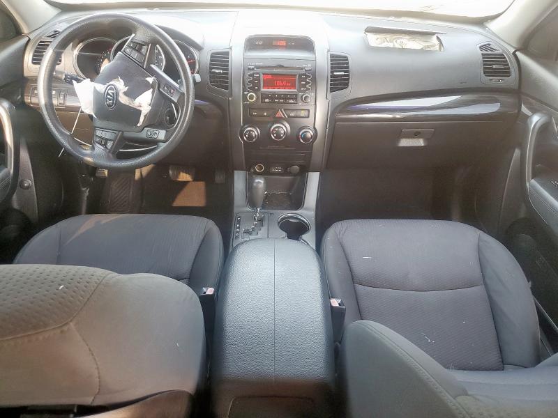 Photo 8 from auction – 2012 KIA SORENTO BASE with VIN 5XYKT3A10CG276749
