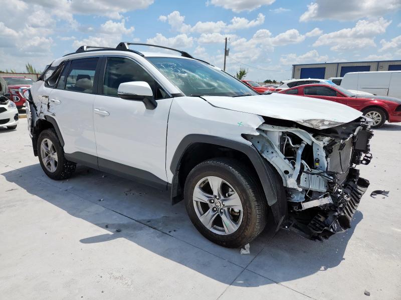 Photo 4 from auction – 2024 TOYOTA RAV4 XLE with VIN 2T3W1RFV8RC277973