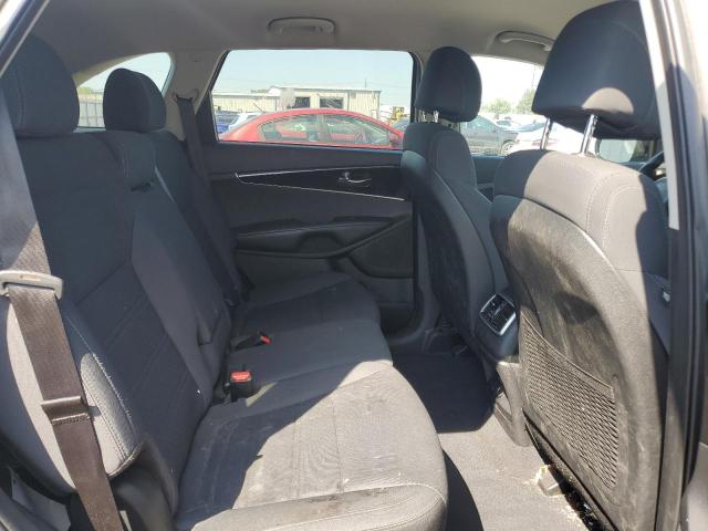 Photo 11 from auction – 2017 KIA SORENTO LX with VIN 5XYPG4A37HG279740