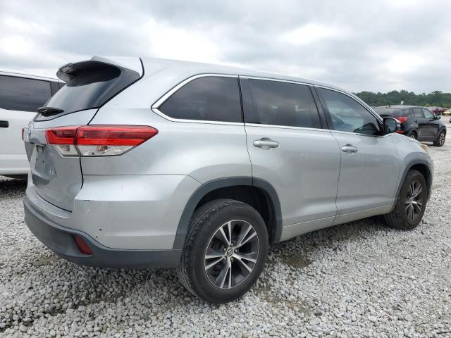 Photo 3 from auction – 2018 TOYOTA HIGHLANDER with VIN 5TDZARFH8JS033543