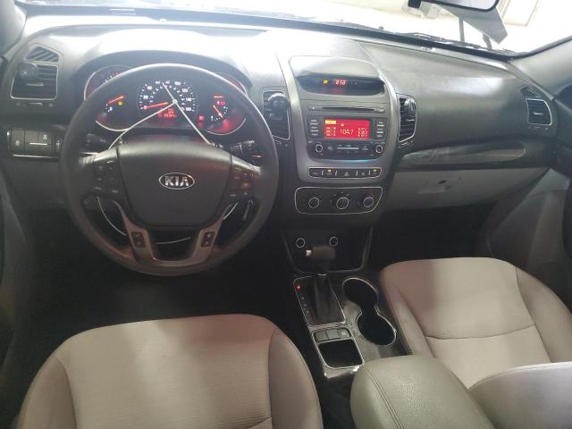 Photo 8 from auction – 2015 KIA SORENTO LX with VIN 5XYKTCA61FG564733