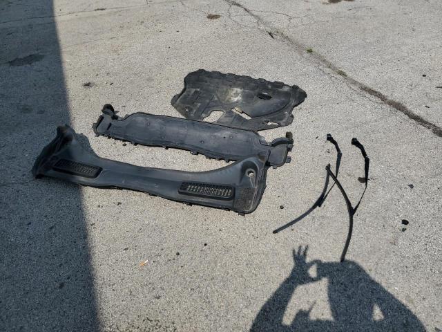 Photo 13 from auction – 2016 FORD ESCAPE with VIN 1FMCU0JX9GUC09216