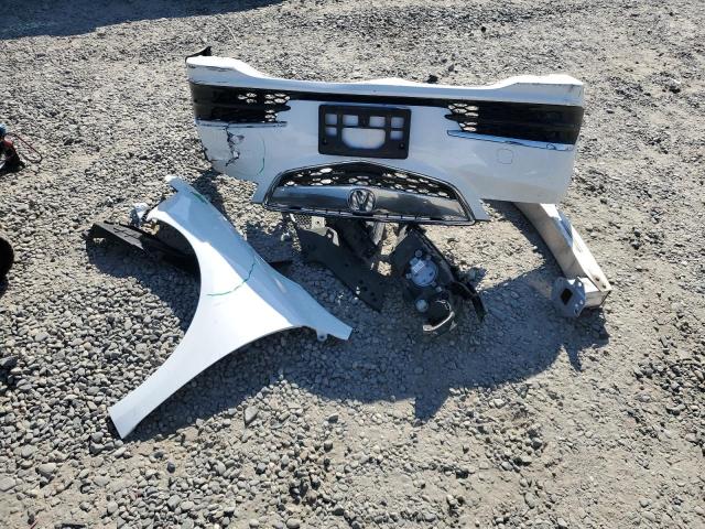 Photo 12 from auction – 2015 ACURA TLX with VIN 19UUB2F3XFA019717