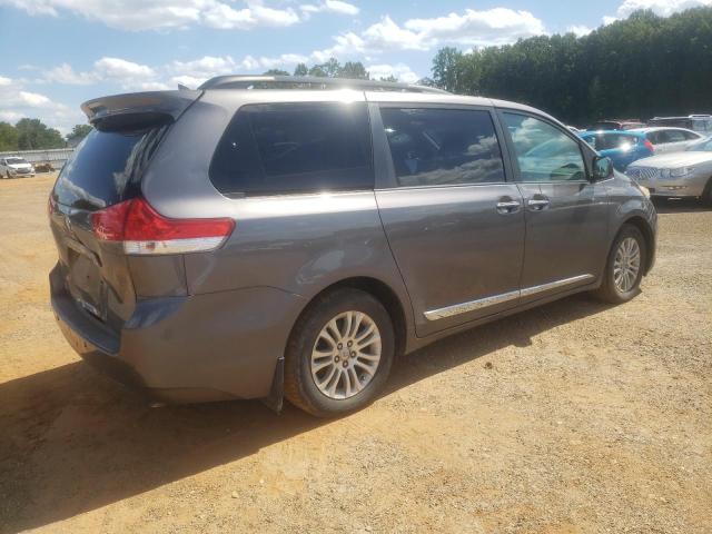 Photo 3 from auction – 2012 TOYOTA SIENNA XLE with VIN 5TDYK3DC6CS194635