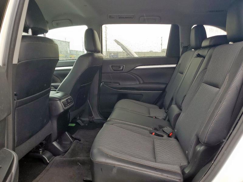 Photo 11 from auction – 2016 TOYOTA HIGHLANDER LE with VIN 5TDZKRFH7GS169409