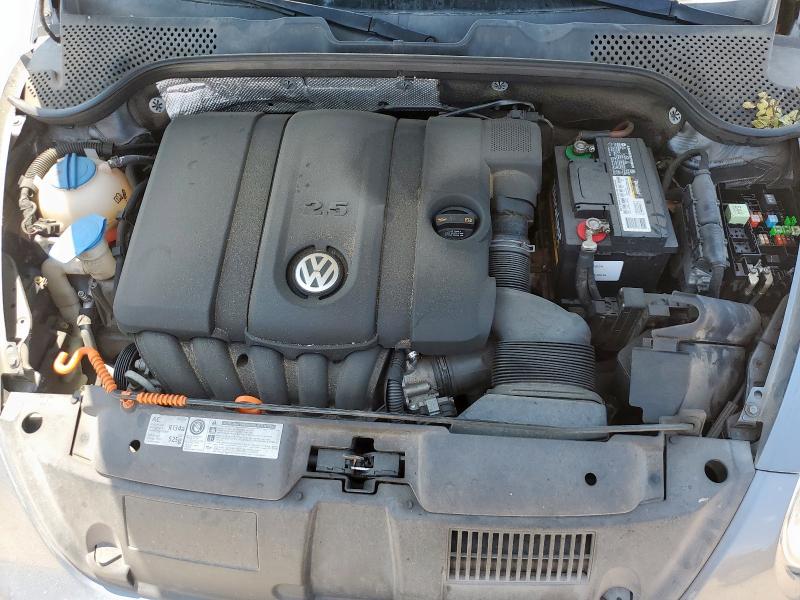 Photo 11 from auction – 2012 VOLKSWAGEN BEETLE with VIN 3VWJX7AT4CM608586